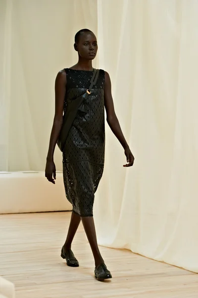 Look 24